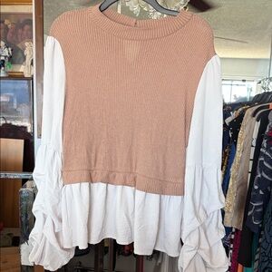 Chic Women's Ribbed Blouse with Flowing Sleeves